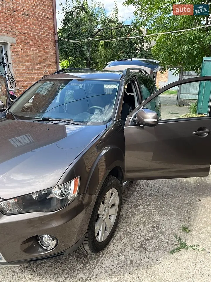 2011 Mitsubishi Outlander - мініатюра 20