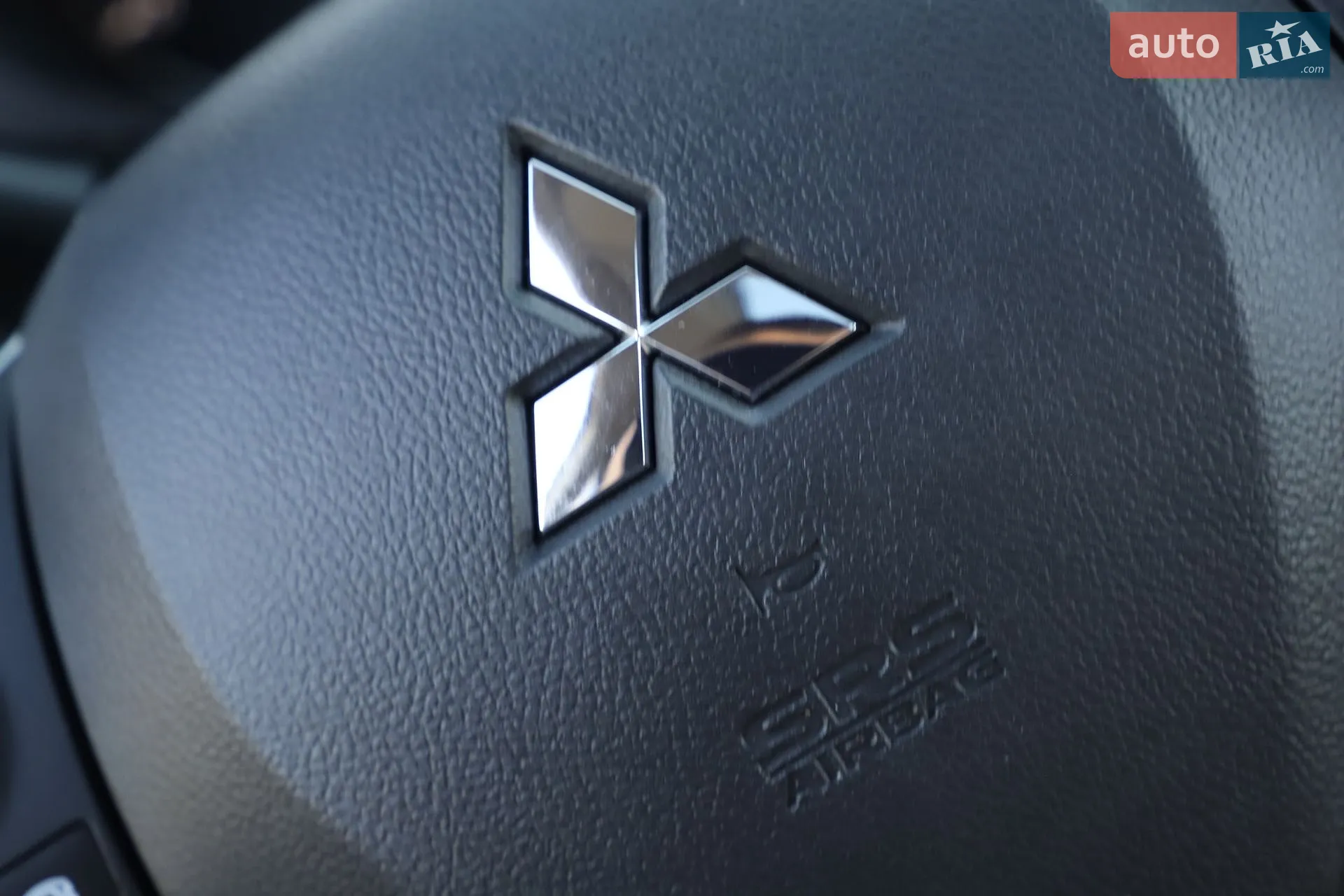 2016 Mitsubishi Outlander - мініатюра 62