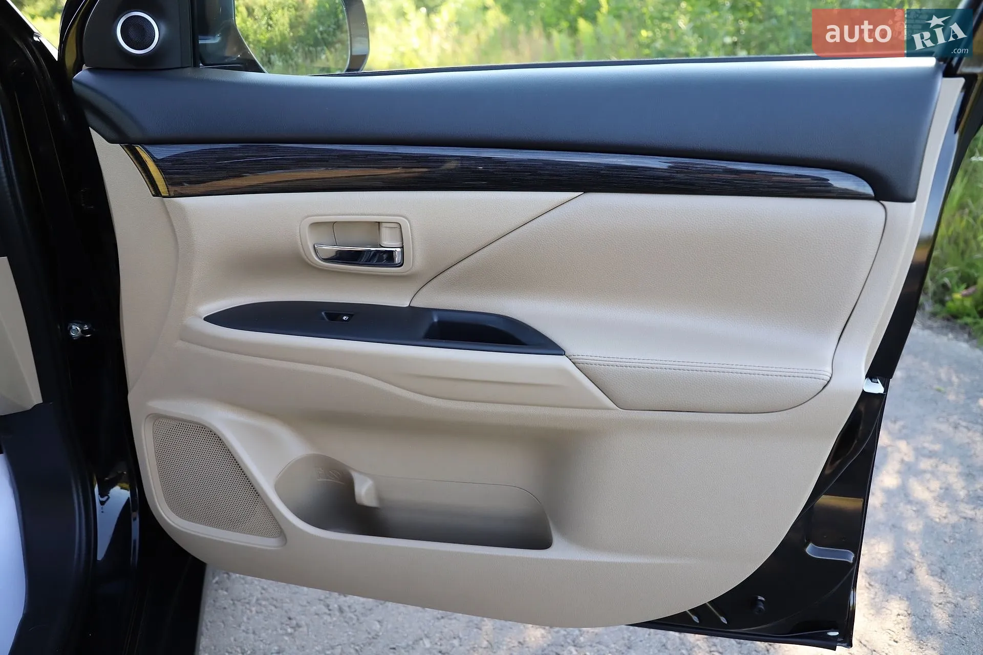 2016 Mitsubishi Outlander - мініатюра 82