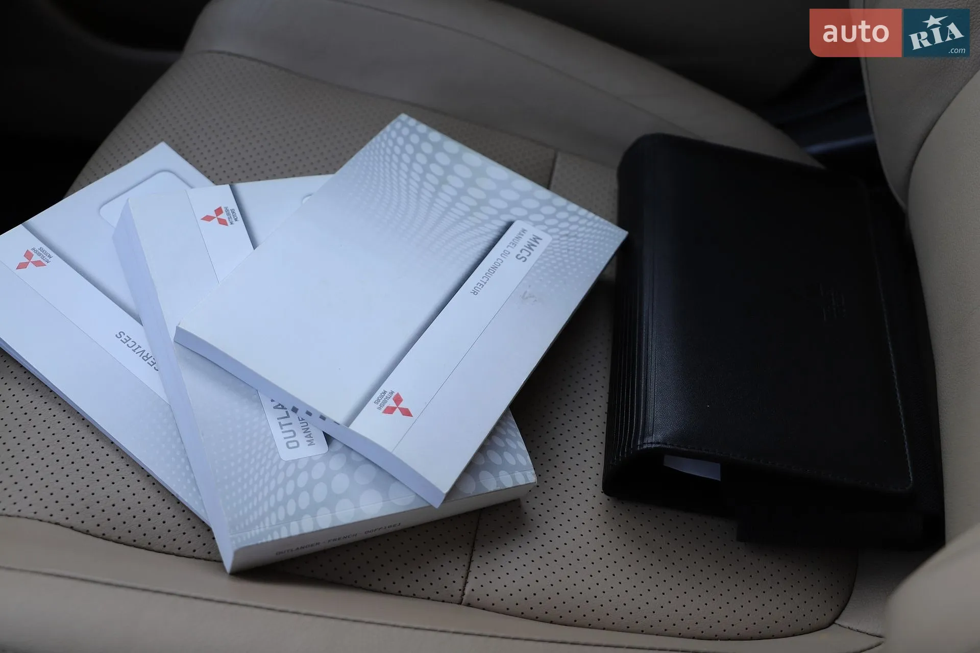 2016 Mitsubishi Outlander - мініатюра 117
