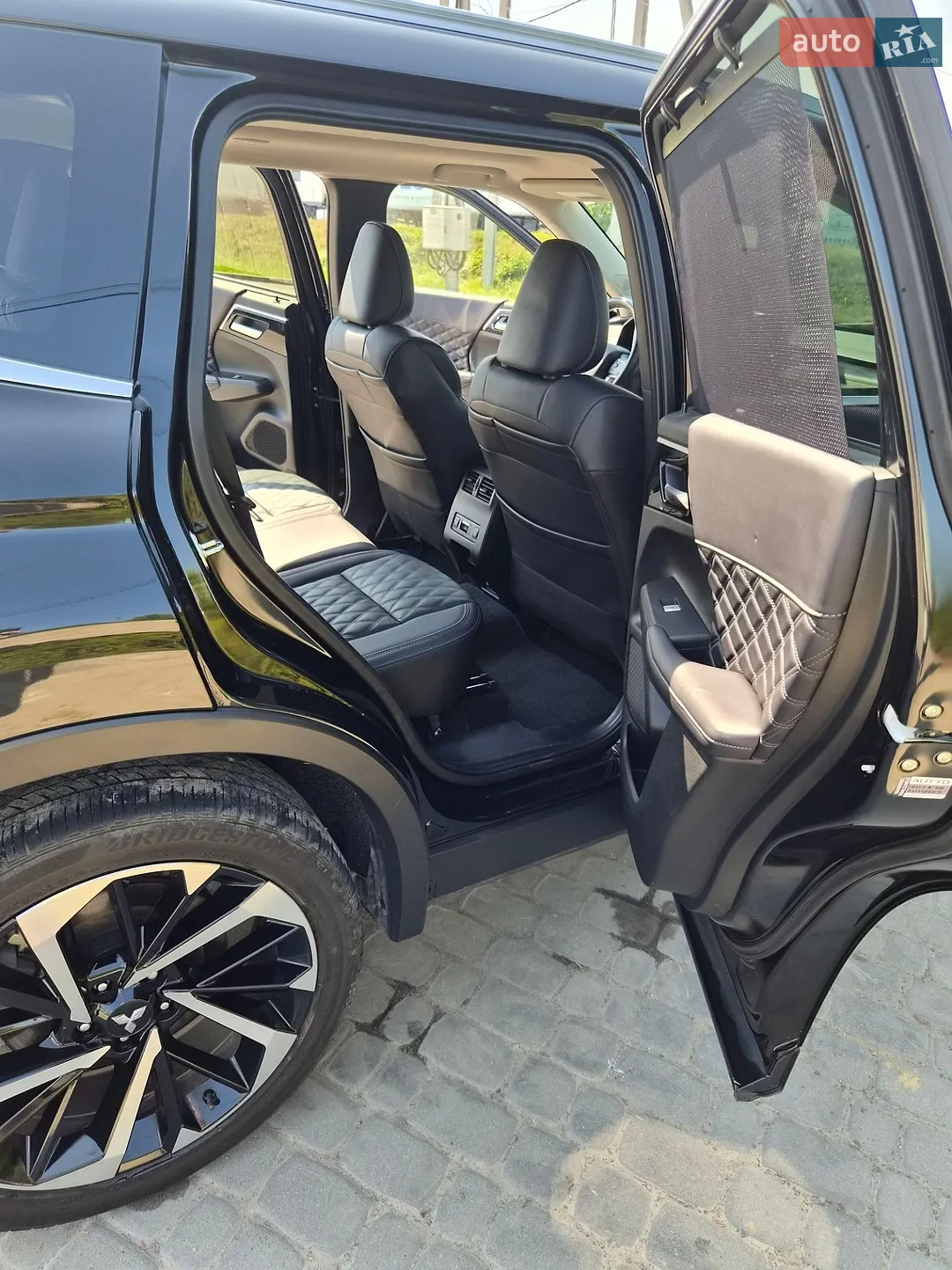2023 Mitsubishi Outlander - мініатюра 16