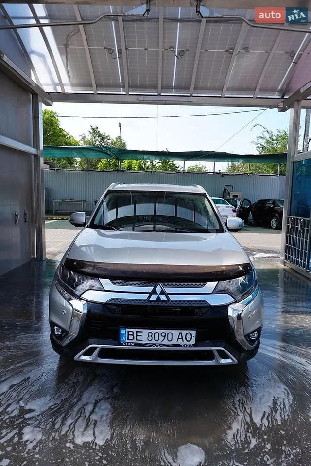 2017 Mitsubishi Outlander - мініатюра 5