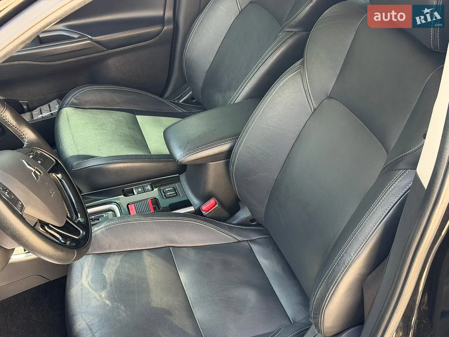 2019 Mitsubishi Outlander - мініатюра 20