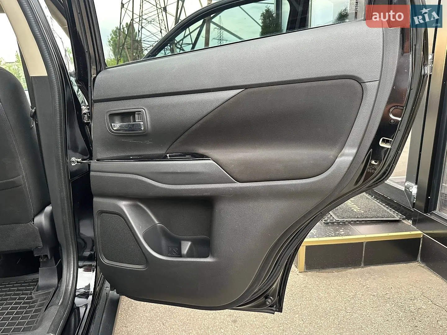 2016 Mitsubishi Outlander - мініатюра 22