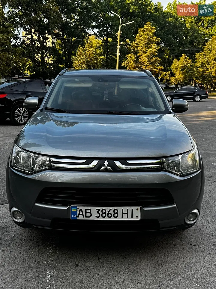 2012 Mitsubishi Outlander - мініатюра 13
