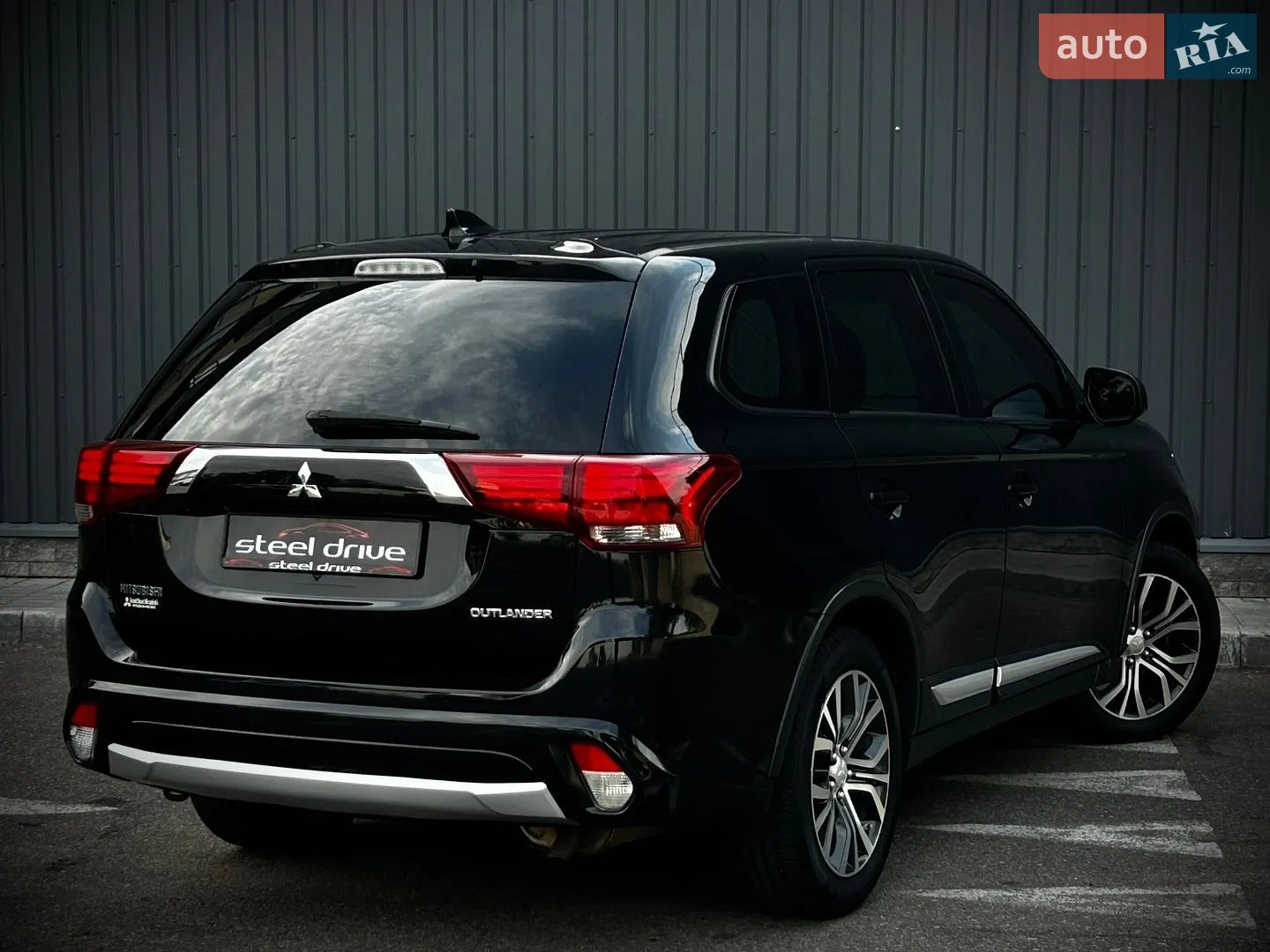2017 Mitsubishi Outlander - мініатюра 5