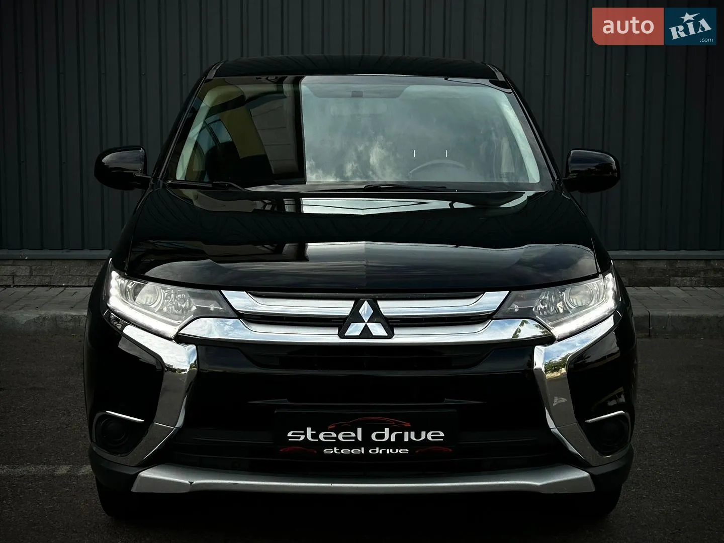 2017 Mitsubishi Outlander - мініатюра 10