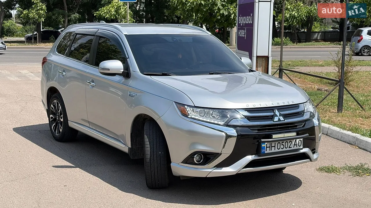 2017 Mitsubishi Outlander - мініатюра 29