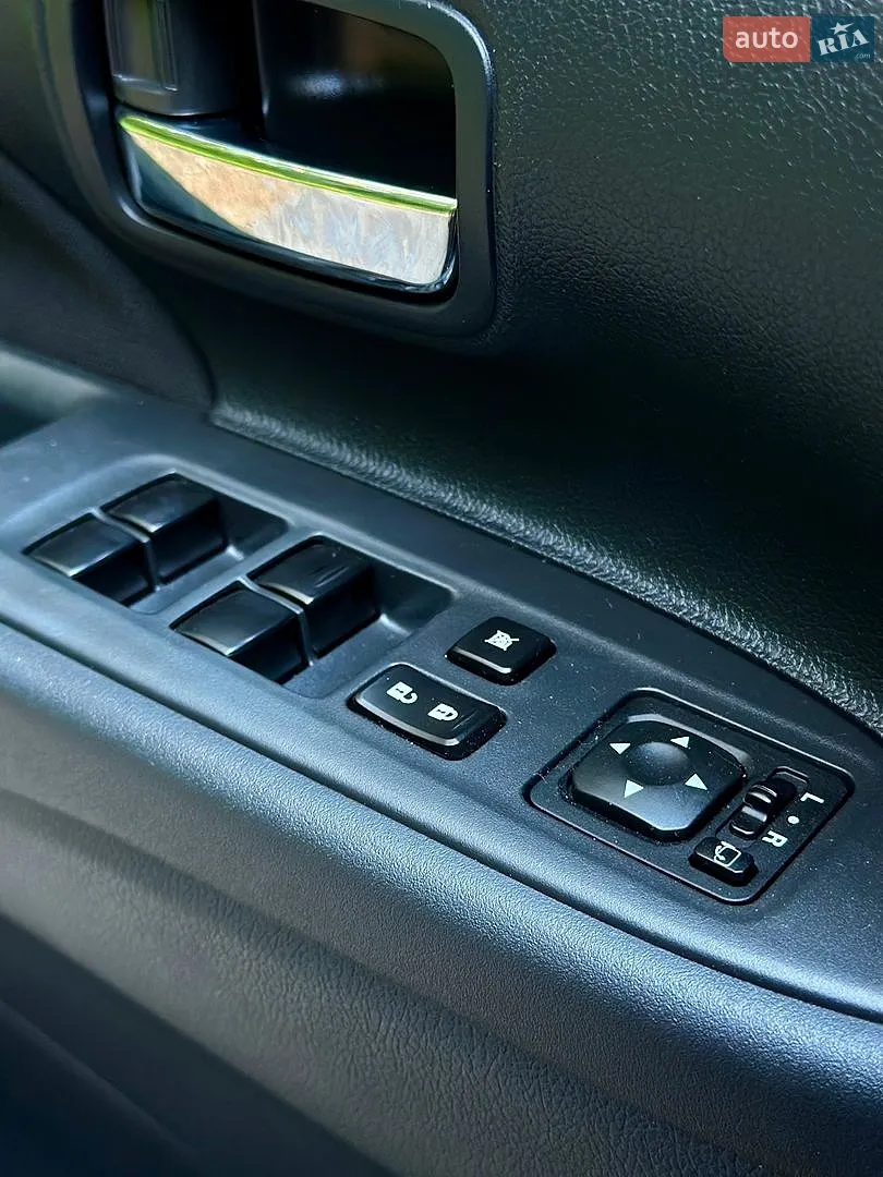 2014 Mitsubishi Outlander - мініатюра 29