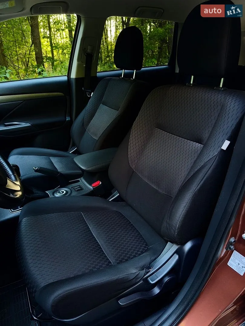 2014 Mitsubishi Outlander - мініатюра 48