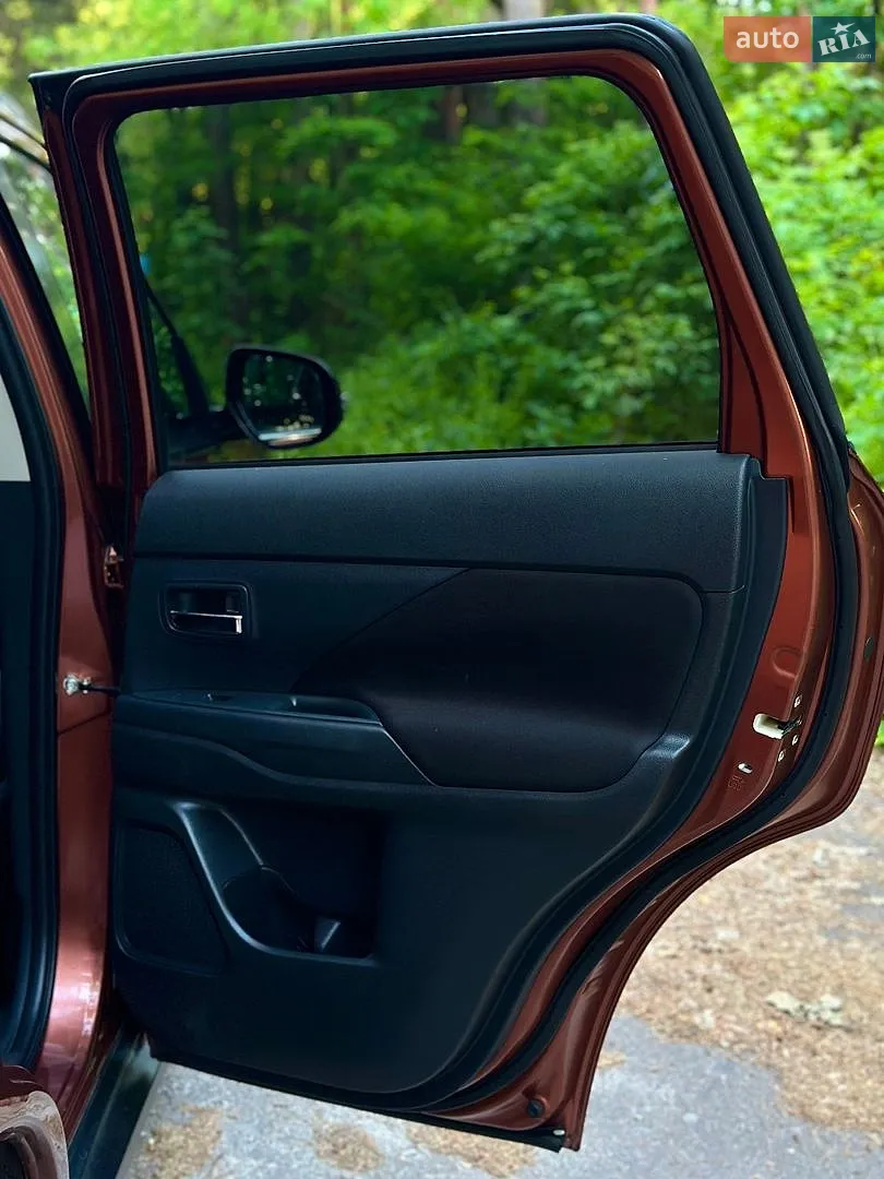 2014 Mitsubishi Outlander - мініатюра 53