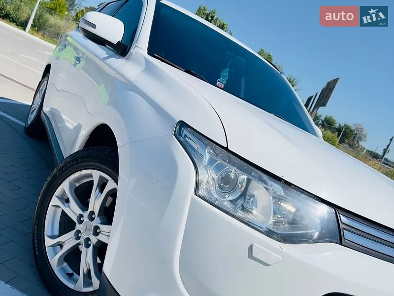 Mitsubishi Outlander