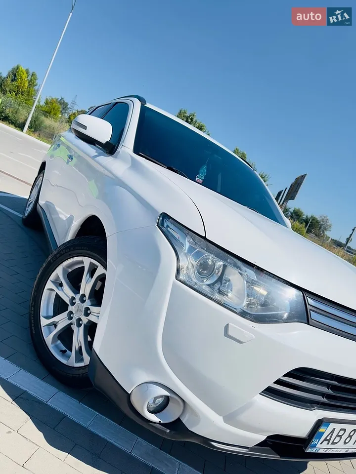 2012 Mitsubishi Outlander - мініатюра 17