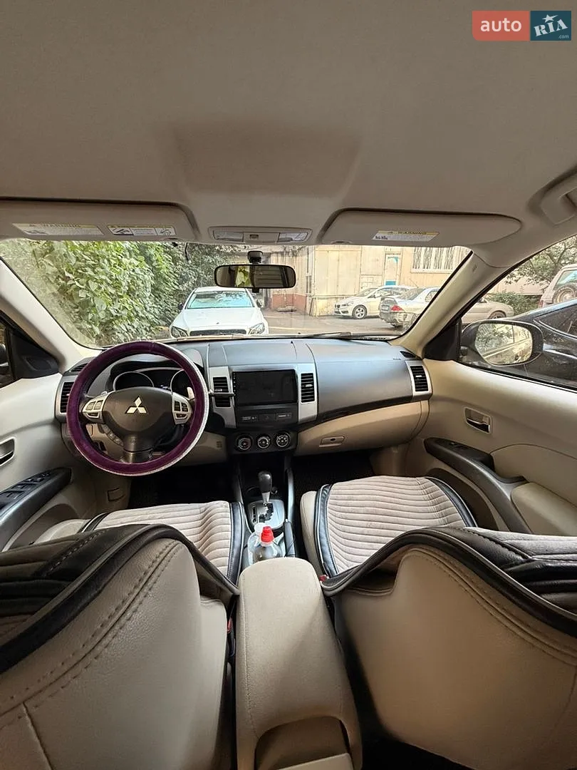 2011 Mitsubishi Outlander - мініатюра 4