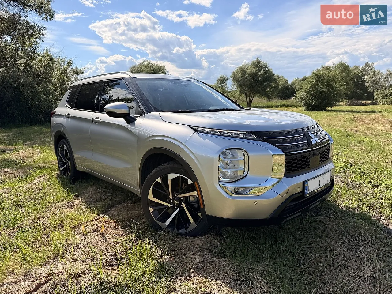 2023 Mitsubishi Outlander - мініатюра 8