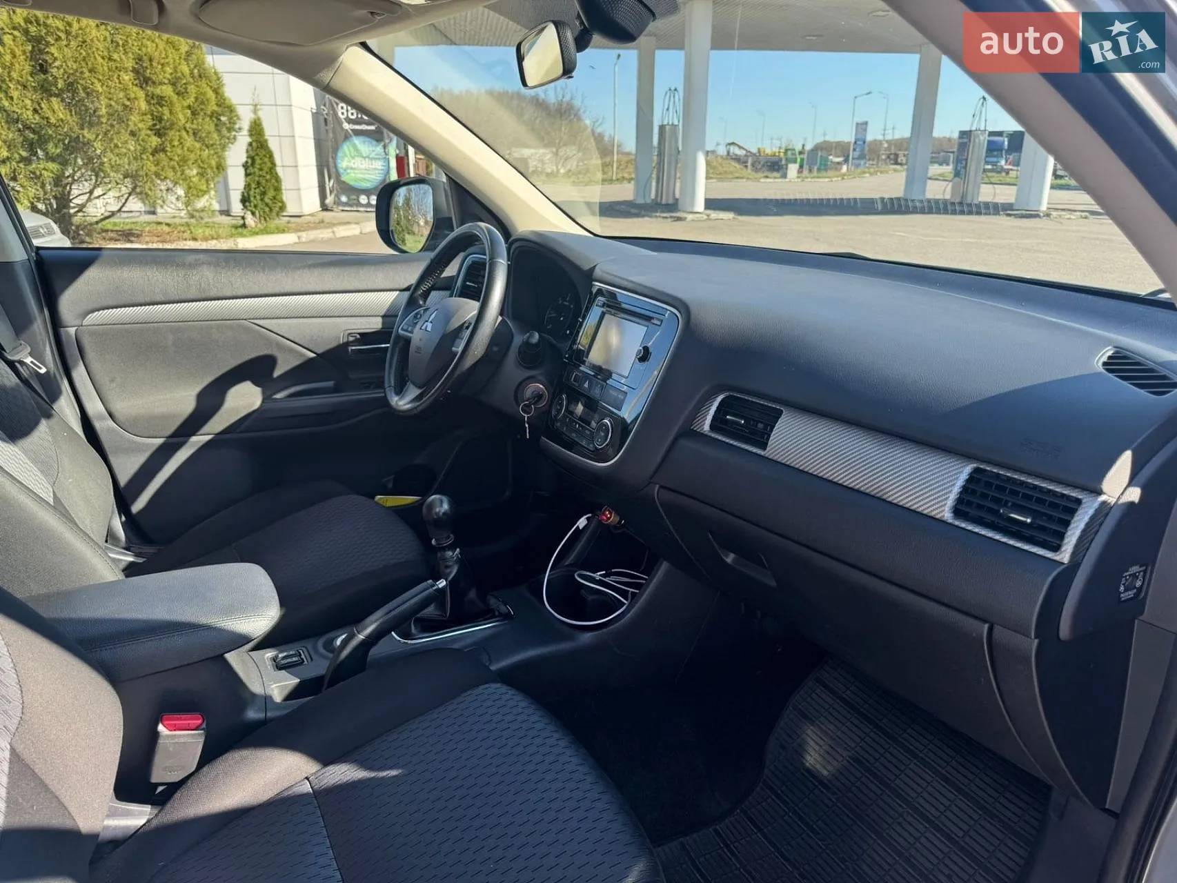 2012 Mitsubishi Outlander - мініатюра 12