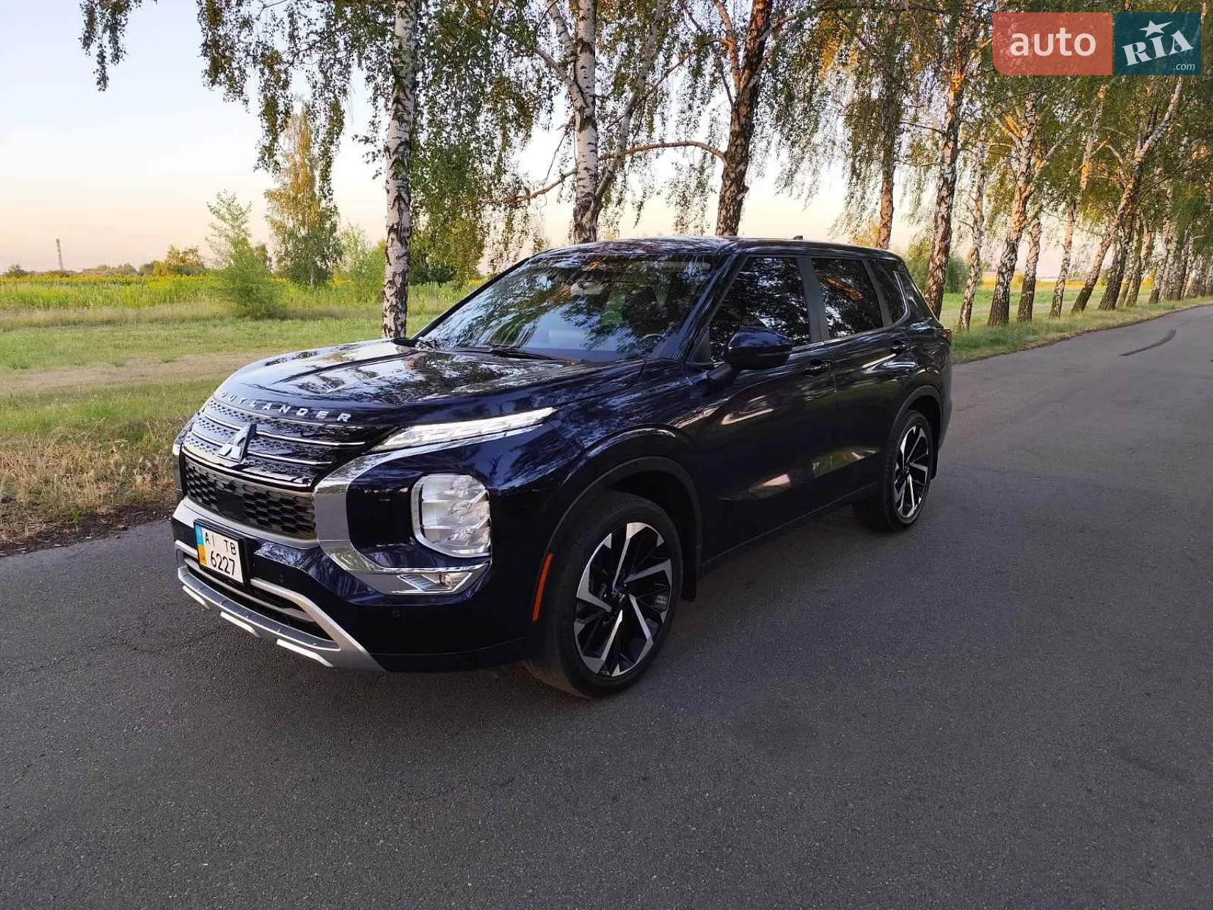 2023 Mitsubishi Outlander - мініатюра 9