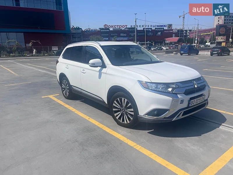 Mitsubishi Outlander