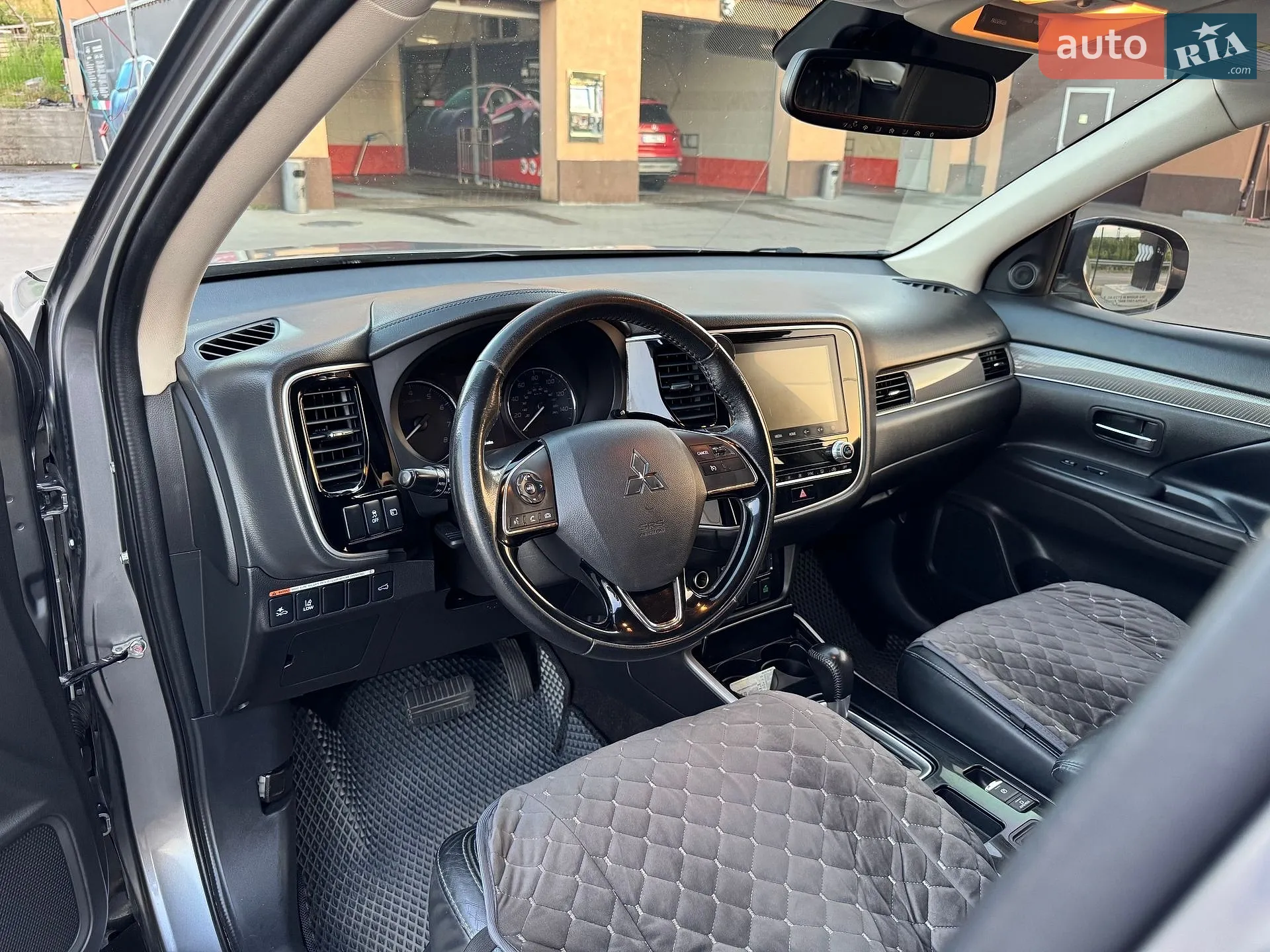 2020 Mitsubishi Outlander - мініатюра 28
