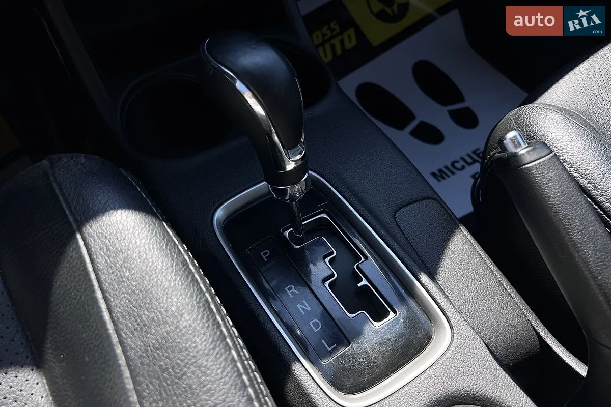 2012 Mitsubishi Outlander - мініатюра 20