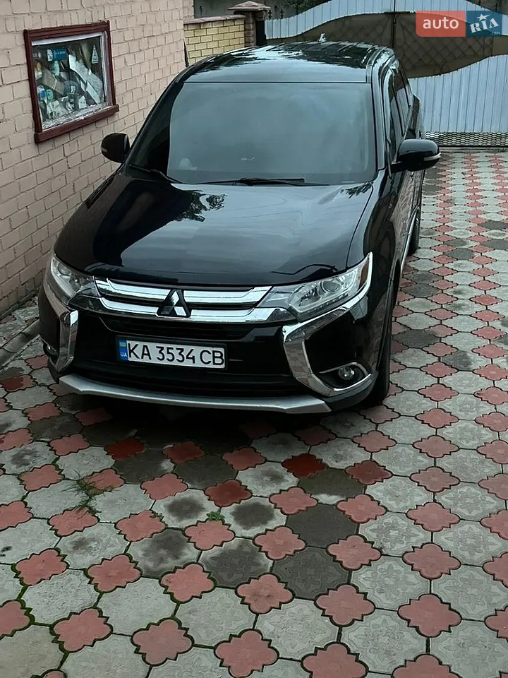 2018 Mitsubishi Outlander - мініатюра 14
