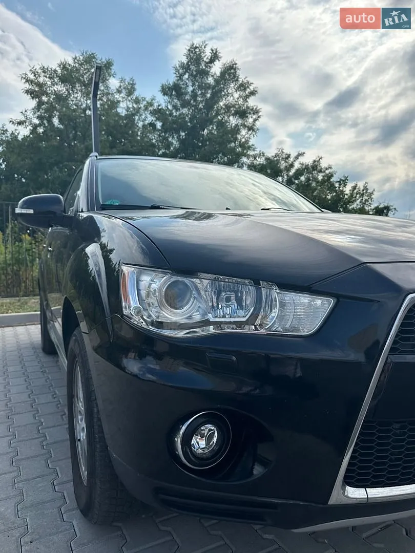 2011 Mitsubishi Outlander - мініатюра 6