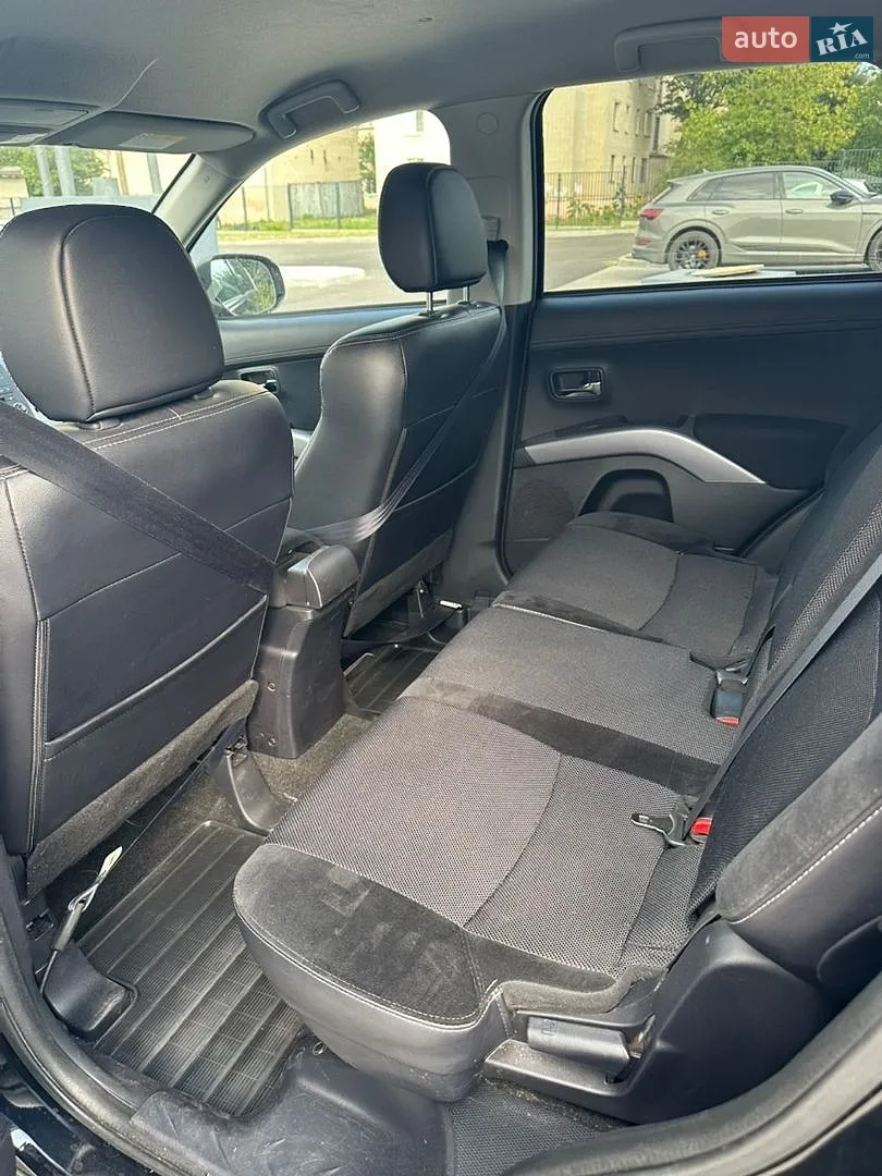 2011 Mitsubishi Outlander - мініатюра 25