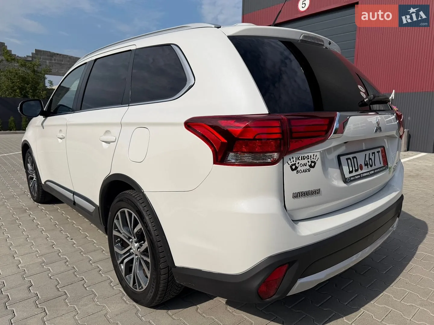 2016 Mitsubishi Outlander - мініатюра 20