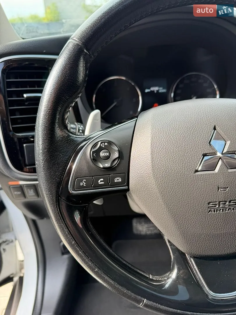 2016 Mitsubishi Outlander - мініатюра 39