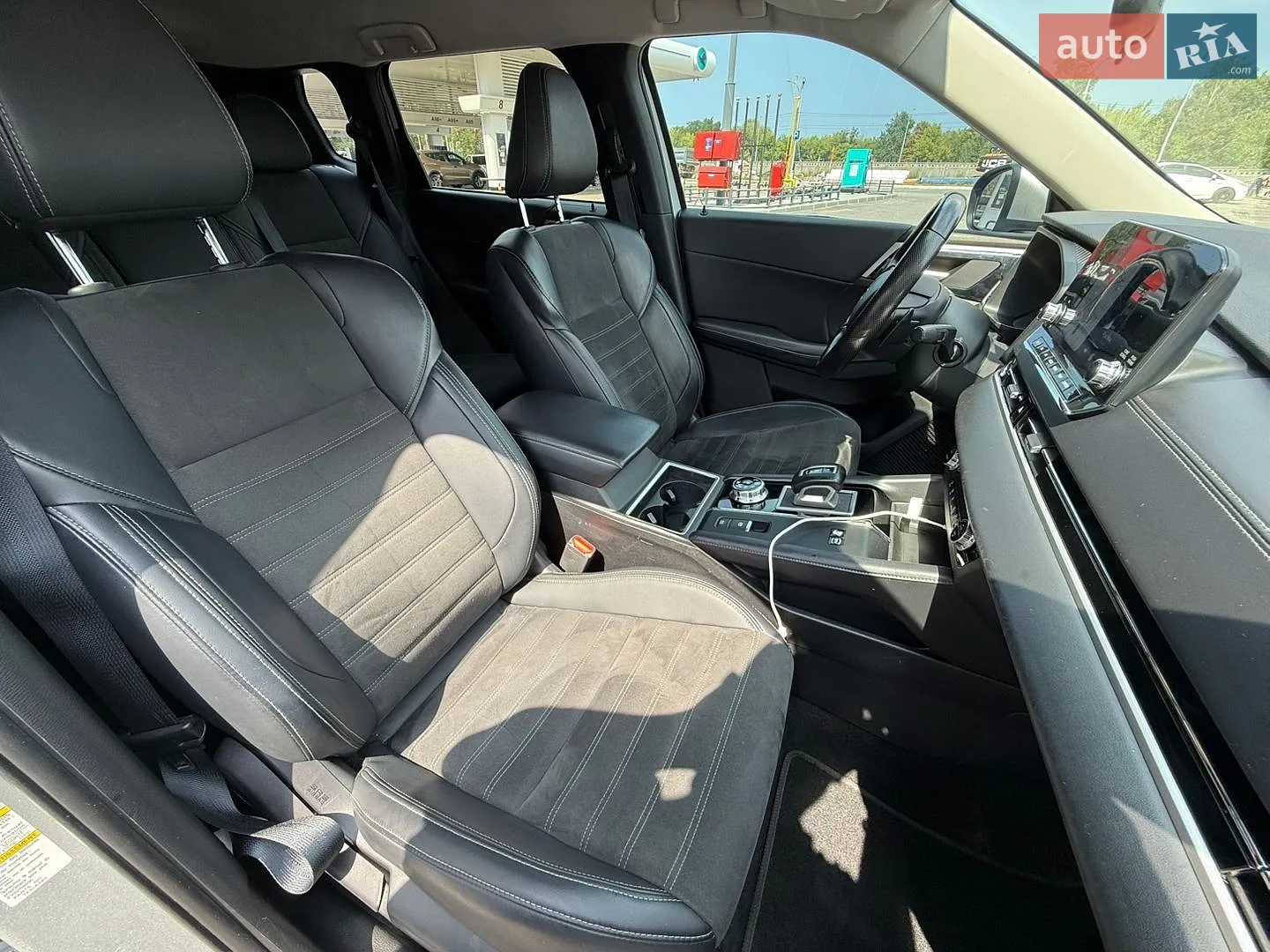 2023 Mitsubishi Outlander - мініатюра 10