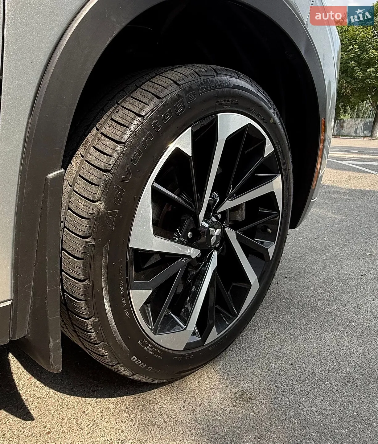 2023 Mitsubishi Outlander - мініатюра 11