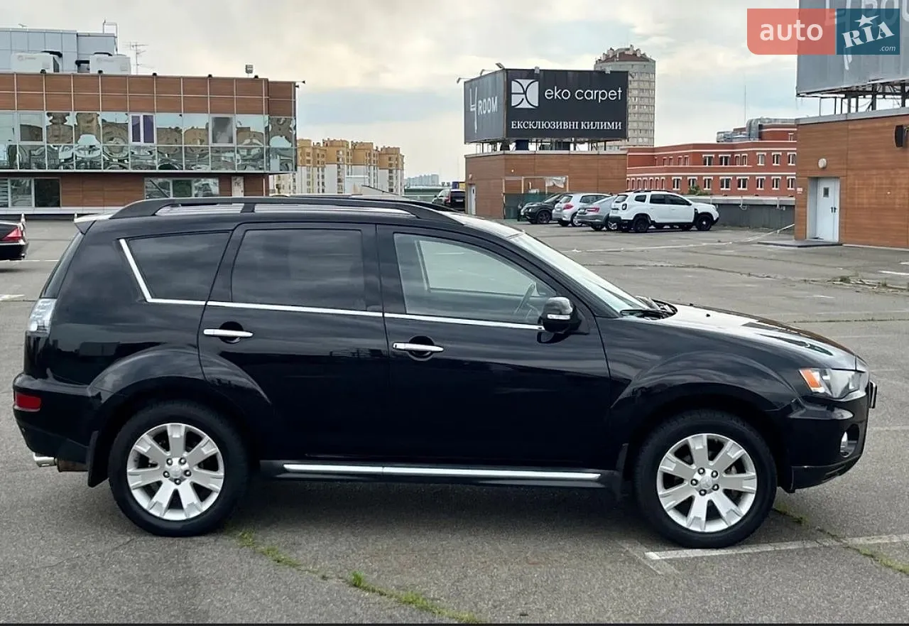 2013 Mitsubishi Outlander - мініатюра 8