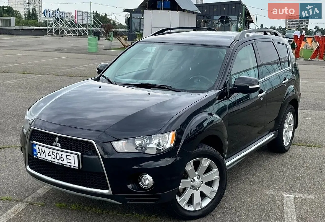 2013 Mitsubishi Outlander - мініатюра 3
