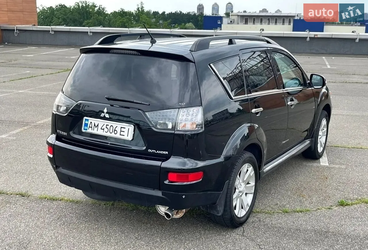 2013 Mitsubishi Outlander - мініатюра 9