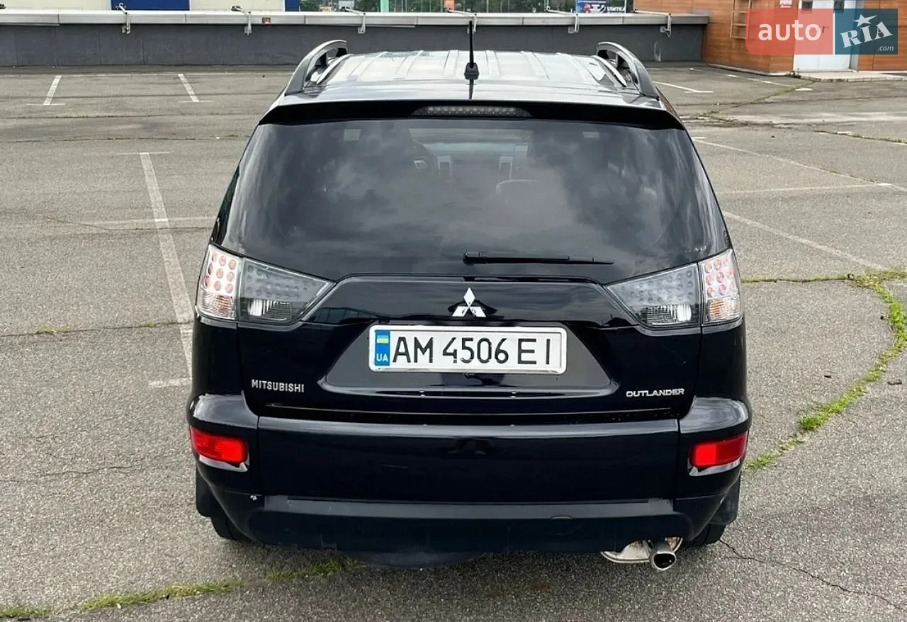 2013 Mitsubishi Outlander - мініатюра 11