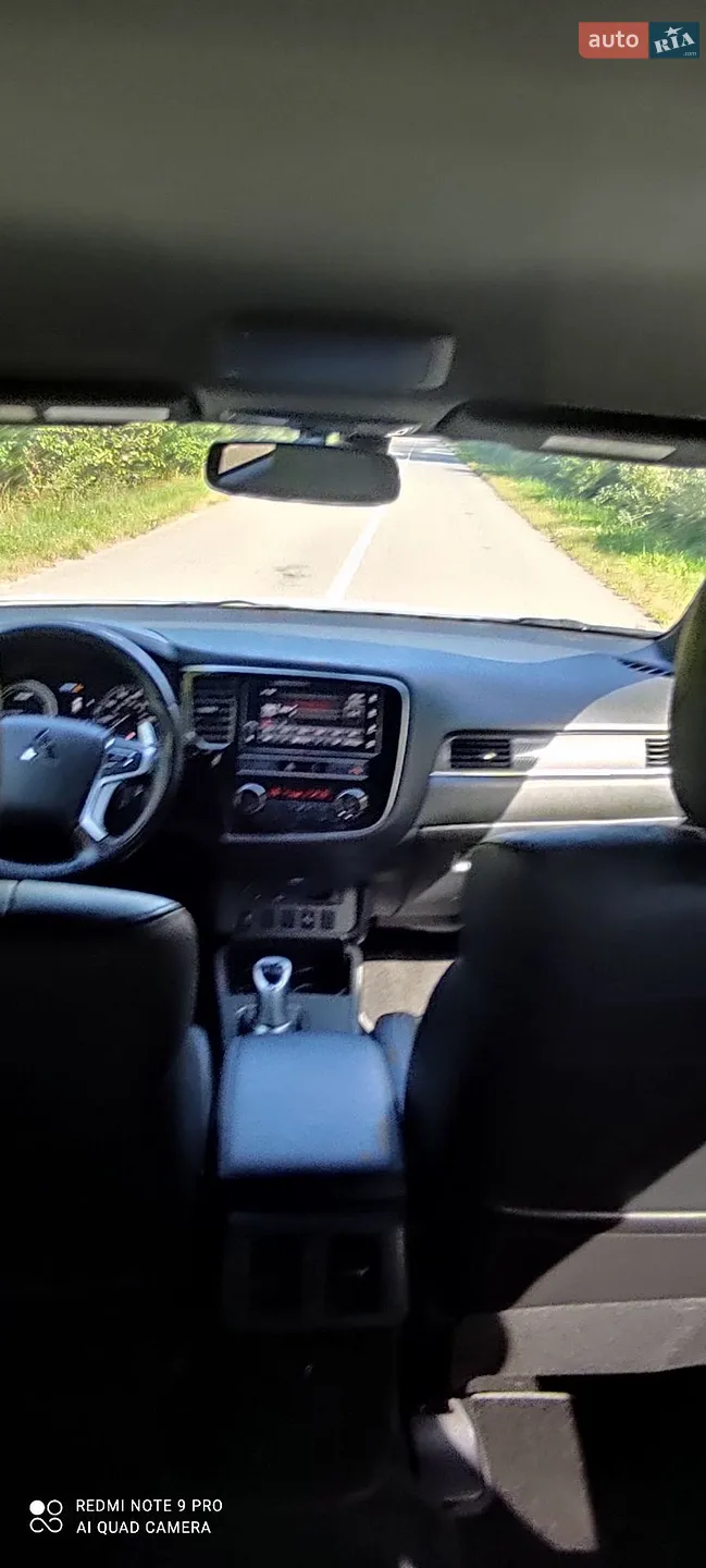 2019 Mitsubishi Outlander - мініатюра 14