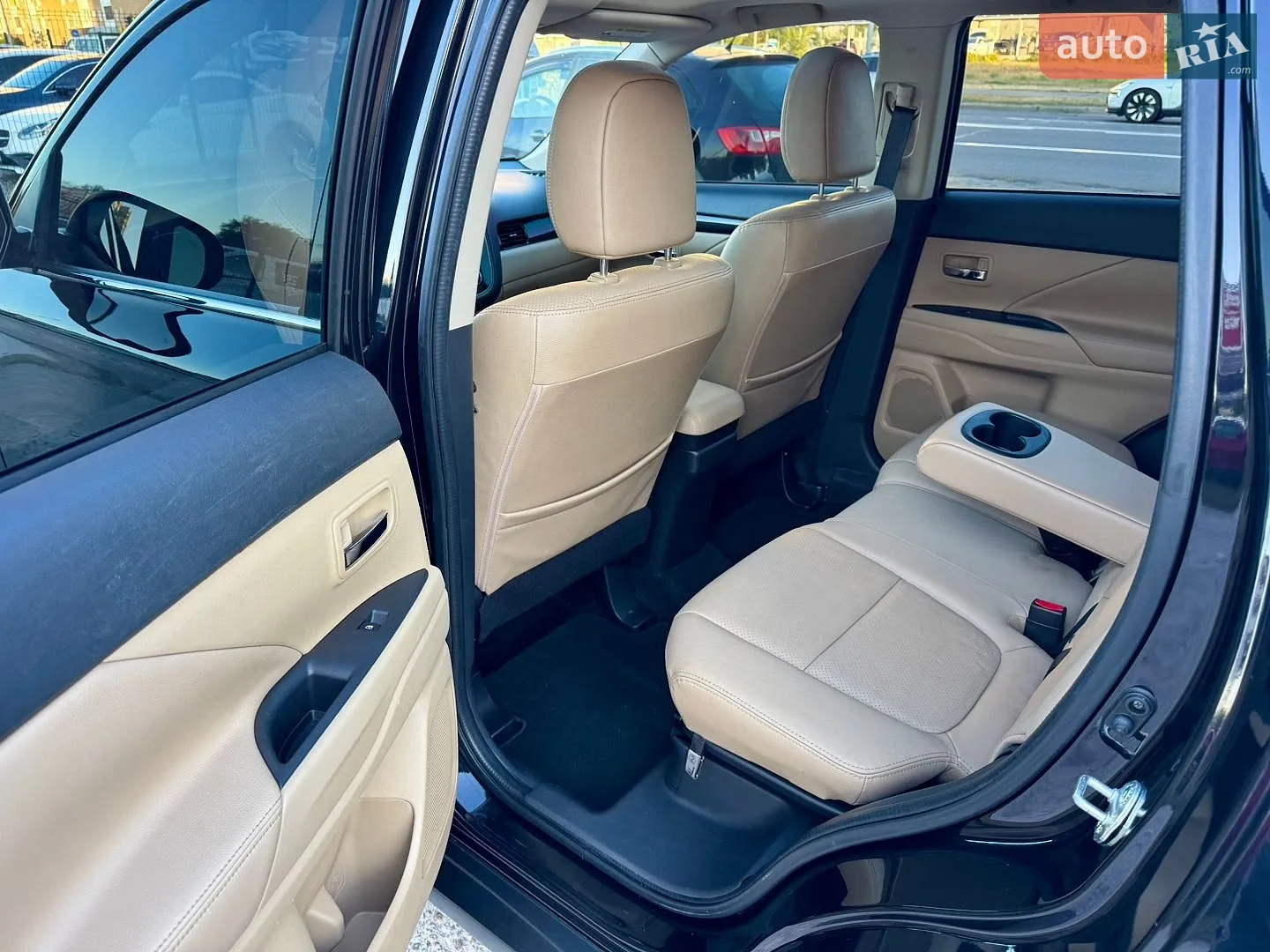 2018 Mitsubishi Outlander - мініатюра 11