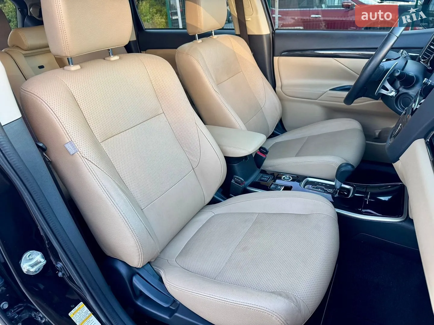 2018 Mitsubishi Outlander - мініатюра 15
