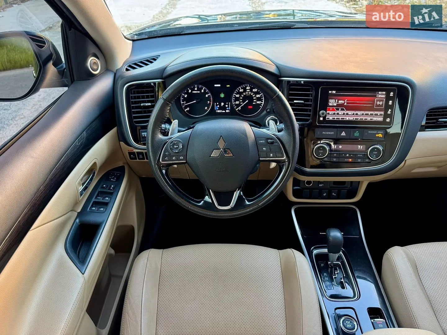 2018 Mitsubishi Outlander - мініатюра 16