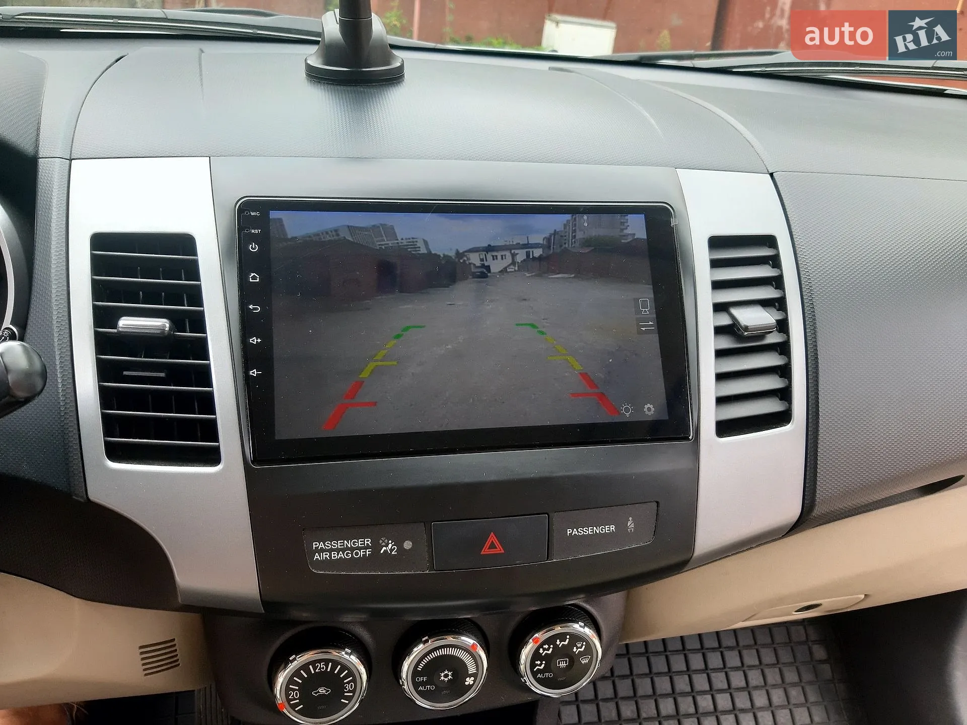 2013 Mitsubishi Outlander - мініатюра 9