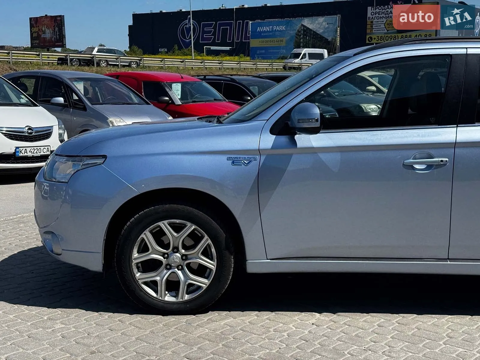 2013 Mitsubishi Outlander - мініатюра 14