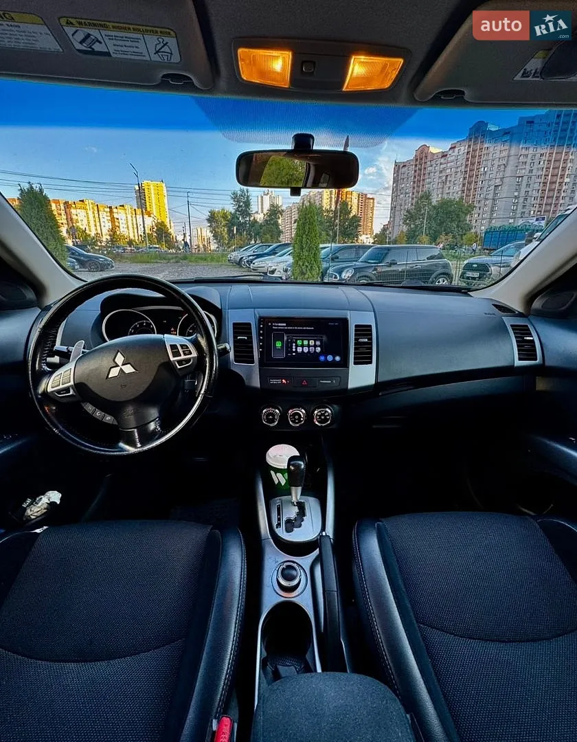 2013 Mitsubishi Outlander - мініатюра 8