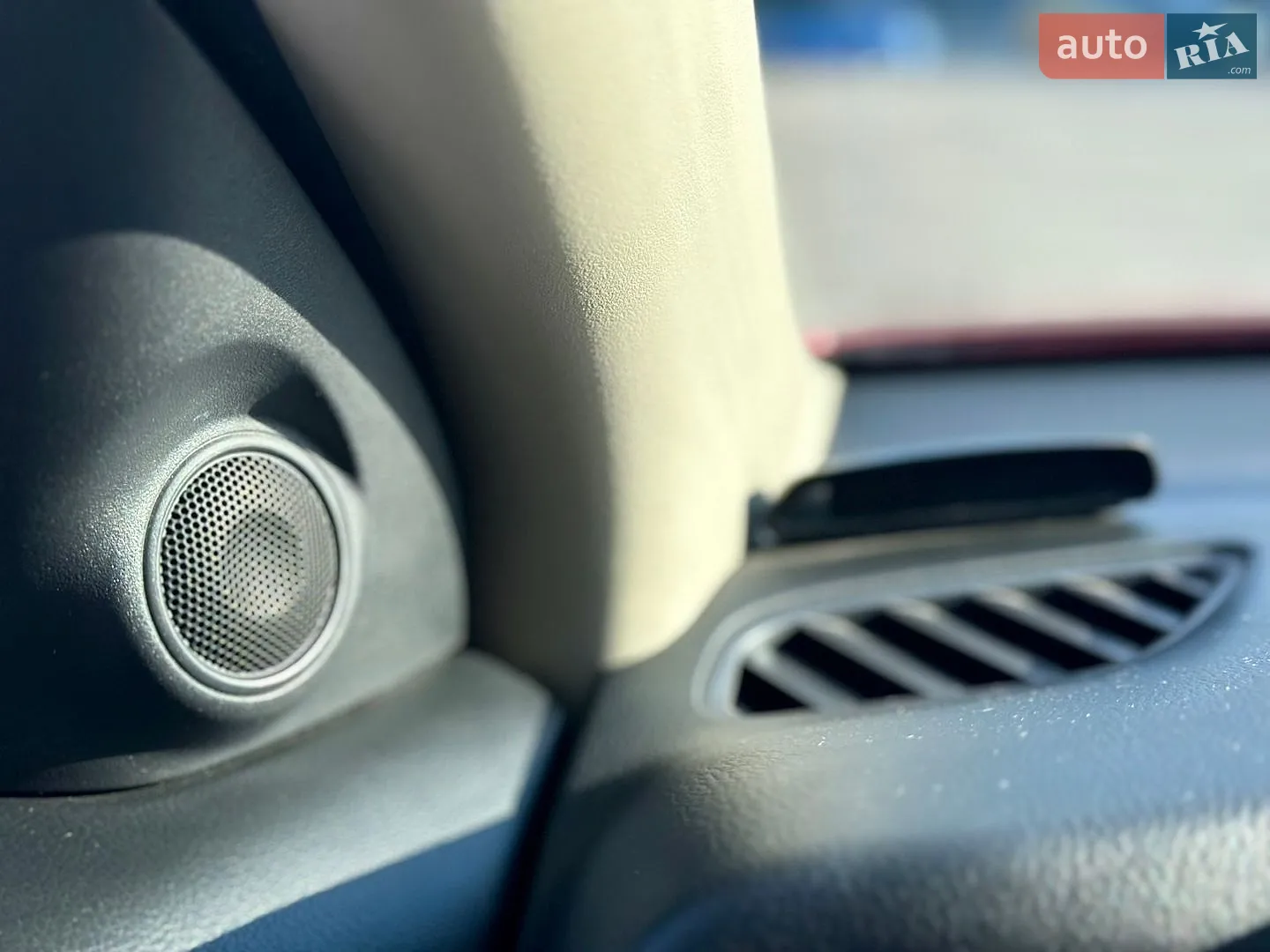 2014 Mitsubishi Outlander - мініатюра 30