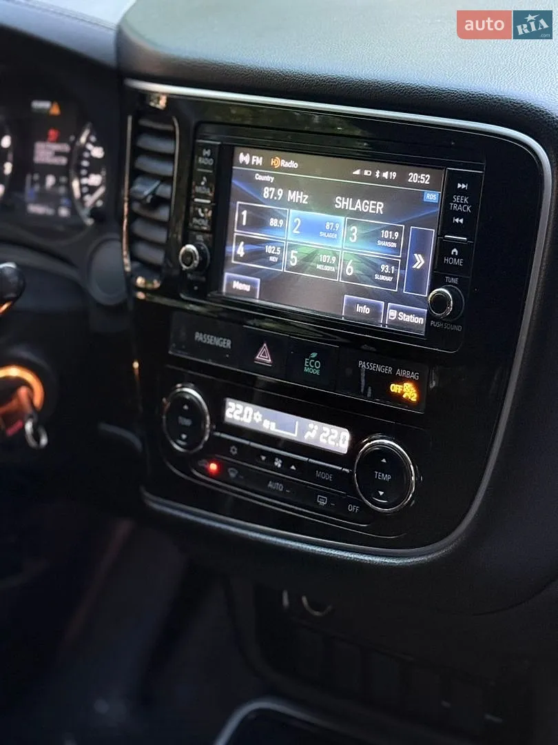 2018 Mitsubishi Outlander - мініатюра 6