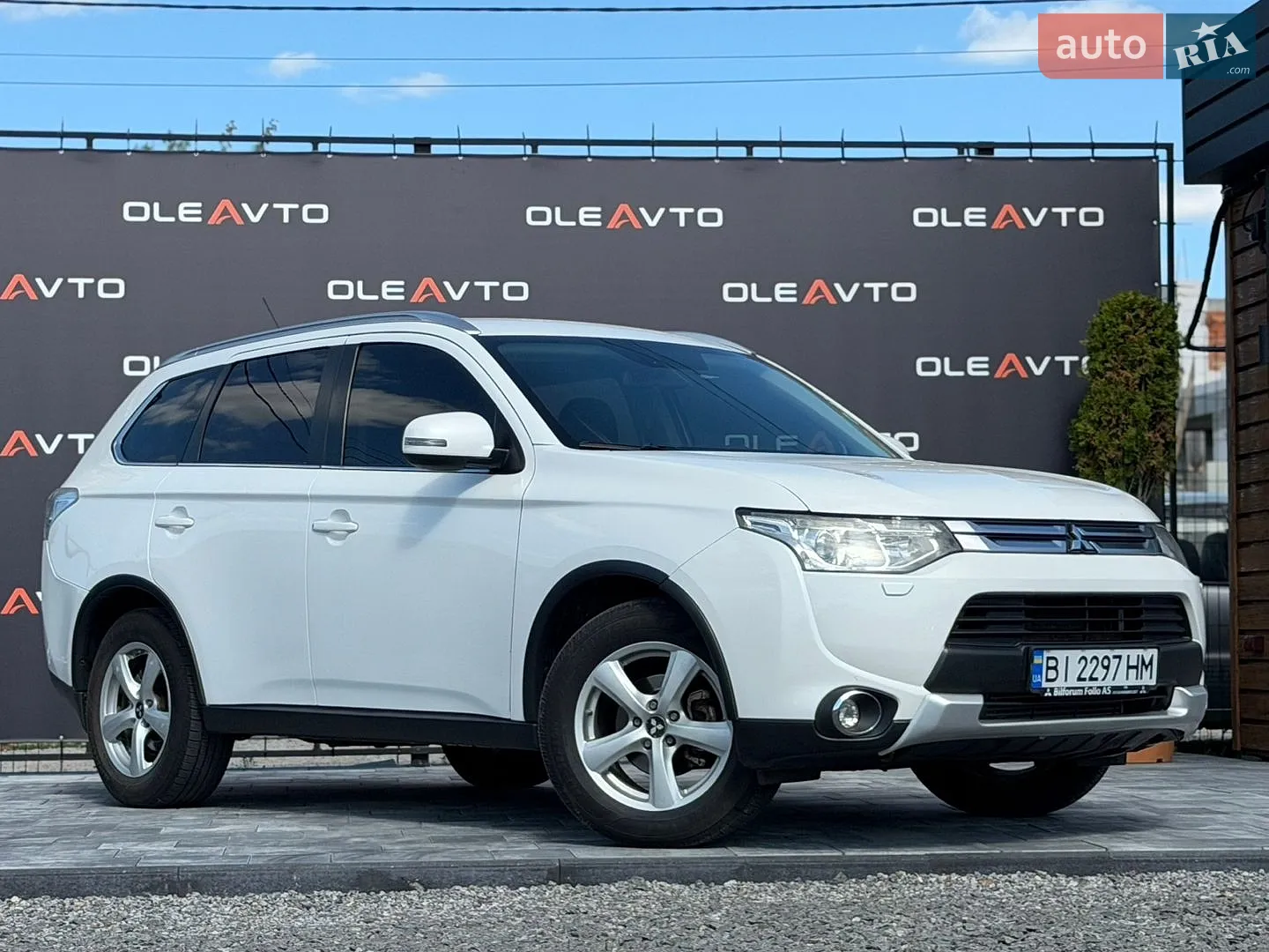 2014 Mitsubishi Outlander - мініатюра 18