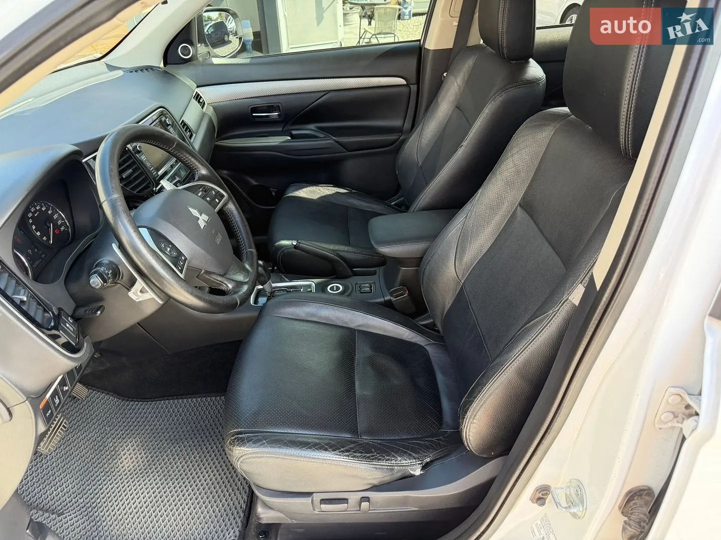 2014 Mitsubishi Outlander - мініатюра 31