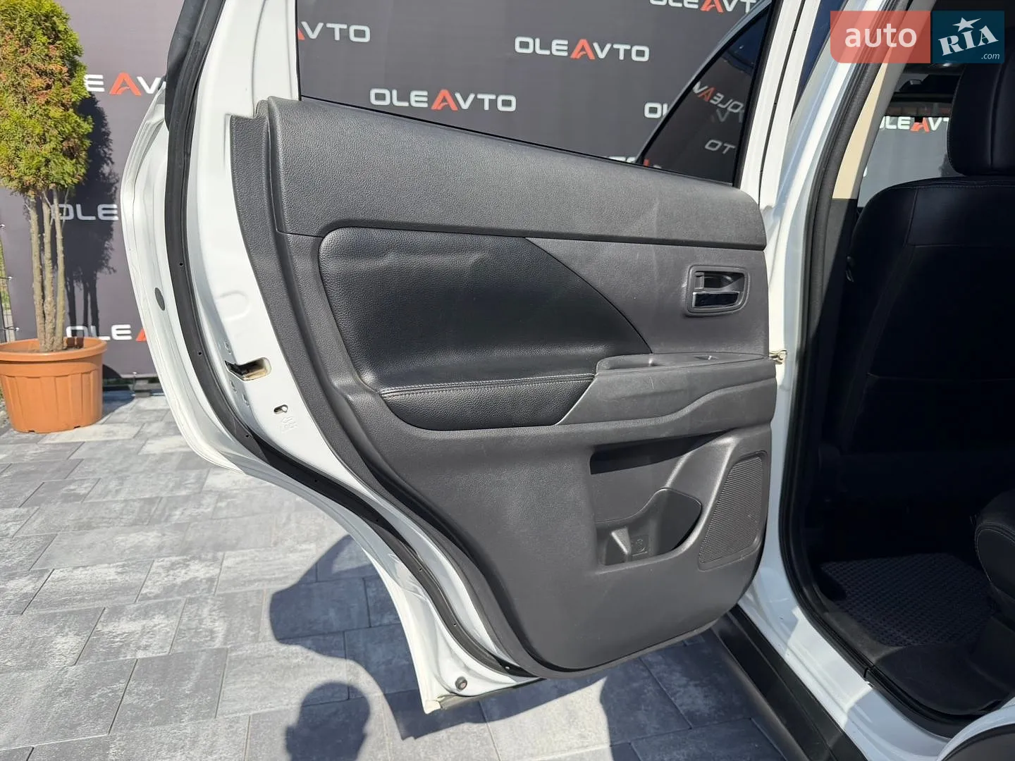 2014 Mitsubishi Outlander - мініатюра 44