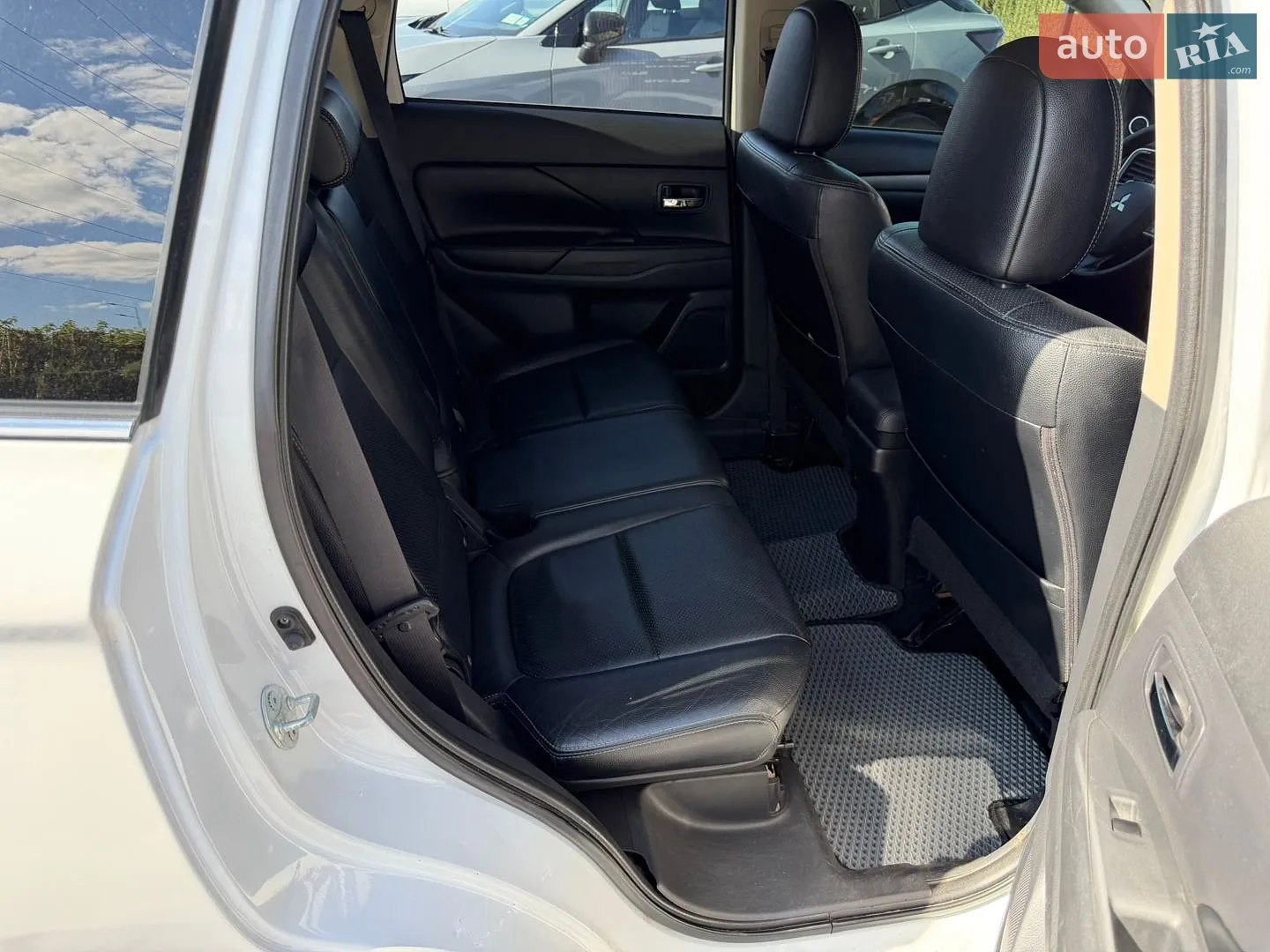 2014 Mitsubishi Outlander - мініатюра 55