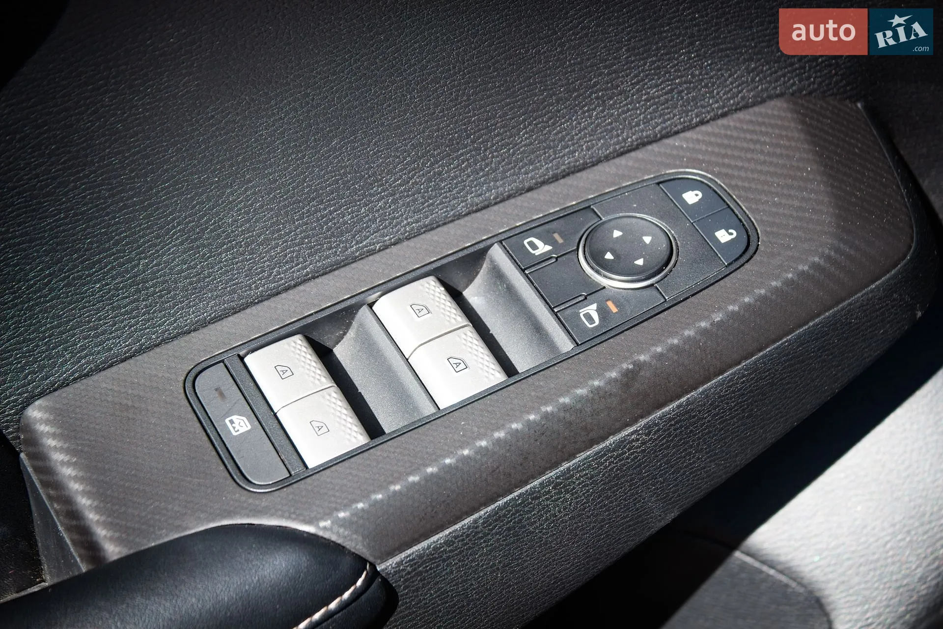 2021 Mitsubishi Outlander - мініатюра 27