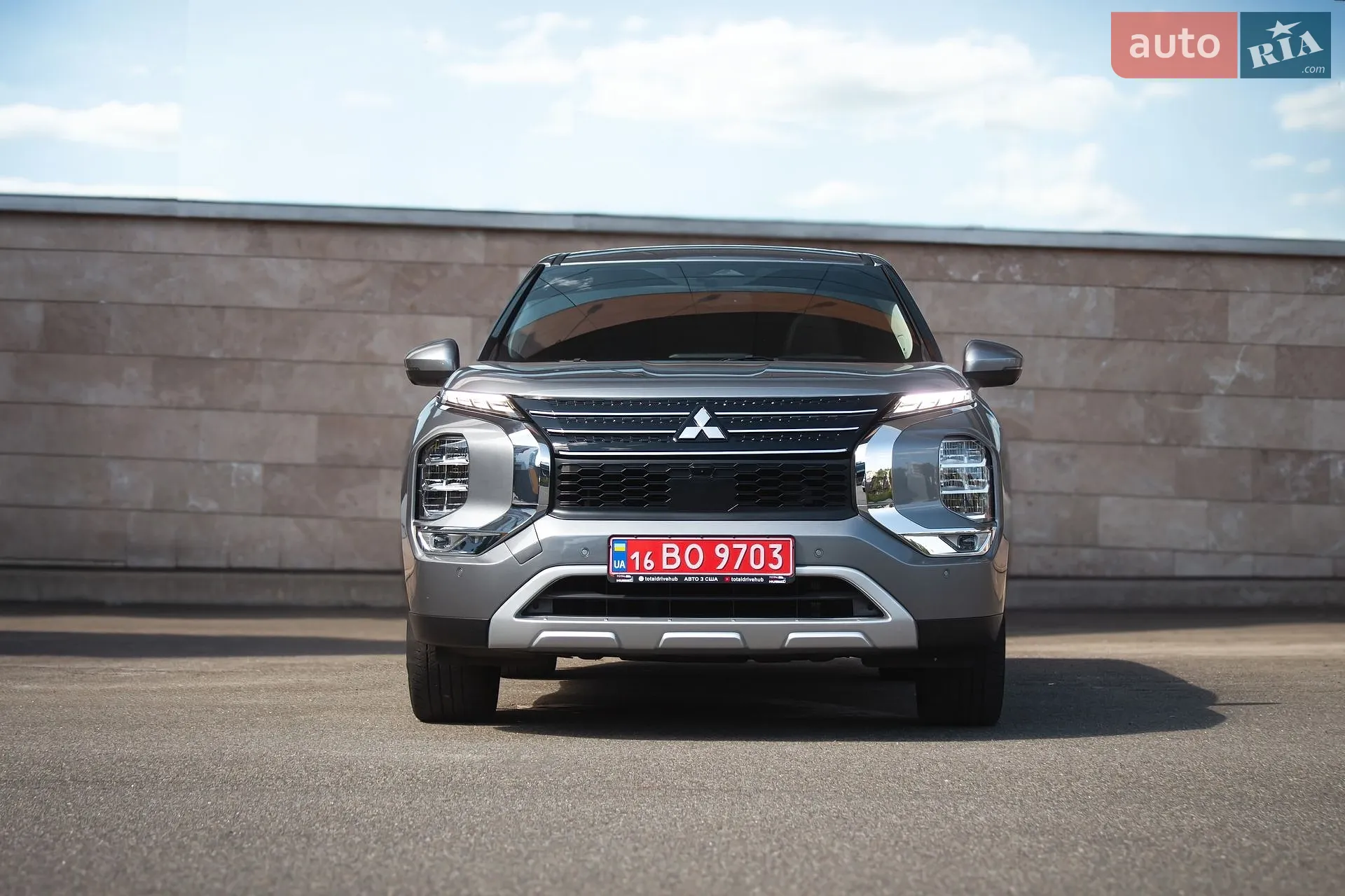 2021 Mitsubishi Outlander - мініатюра 8